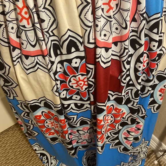 BoHo cold shoulder maxi dress - Picture 3 of 5